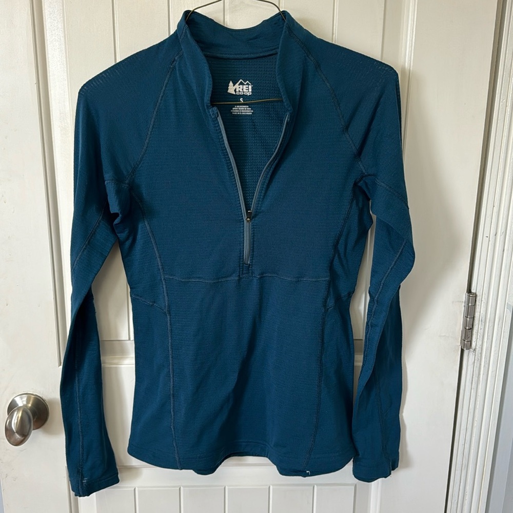 REI breathable half zip up